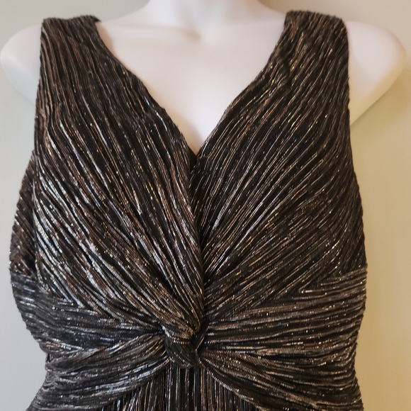 NWT CONNECTED APPAREL Black & Silver Layered Sleeveless Dress - Picture 3 of 8